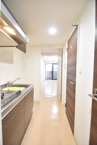 大阪市都島区都島中通２丁目の賃貸マンションの玄関