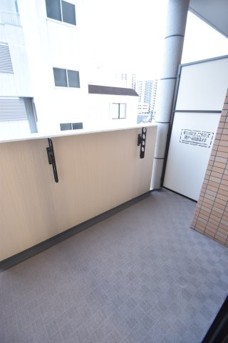 大阪市都島区都島中通２丁目の賃貸マンションのバルコニー