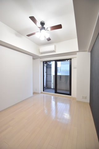 大阪市都島区都島中通２丁目の賃貸マンションの居間・リビング