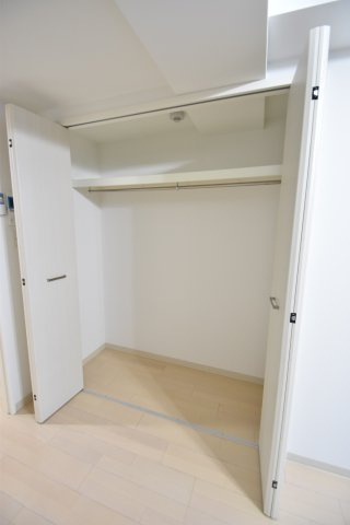 大阪市都島区都島中通２丁目の賃貸マンションの収納