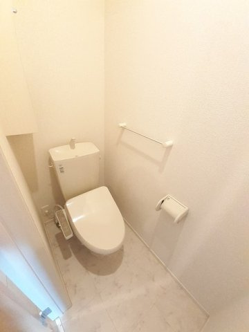 グッドライフ瀬戸Ａのトイレ