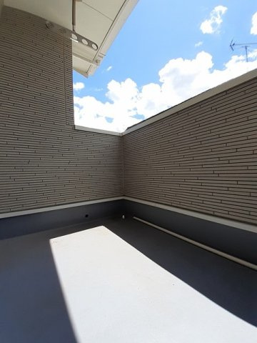 グッドライフ瀬戸Ａのバルコニー