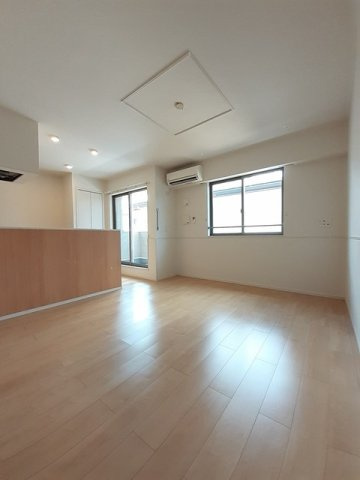 グッドライフ瀬戸Ａの居間・リビング