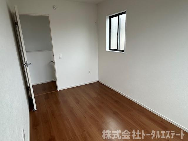 綾羅木本町5丁目新築一戸建（1号棟）の洋室