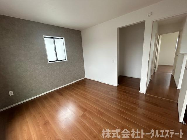 綾羅木本町5丁目新築一戸建（1号棟）の洋室