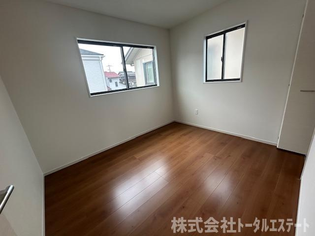 綾羅木本町5丁目新築一戸建（1号棟）の洋室