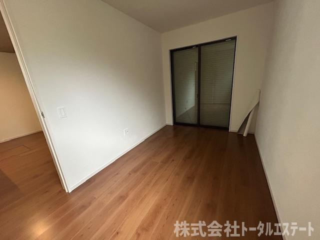 綾羅木本町5丁目新築一戸建（1号棟）の洋室