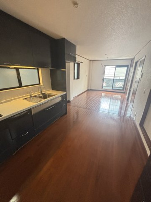 【居間・リビング】 | 相川2丁目貸家