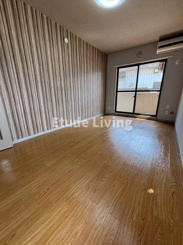 クロノス鶴瀬　の居間・リビング