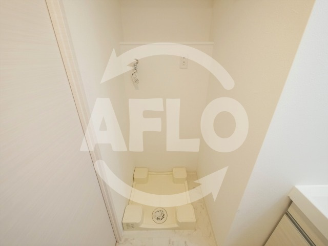 ラ・フォルム天満橋EASTの洗面所|ラ・フォルム天満橋EAST　洗濯機置き場