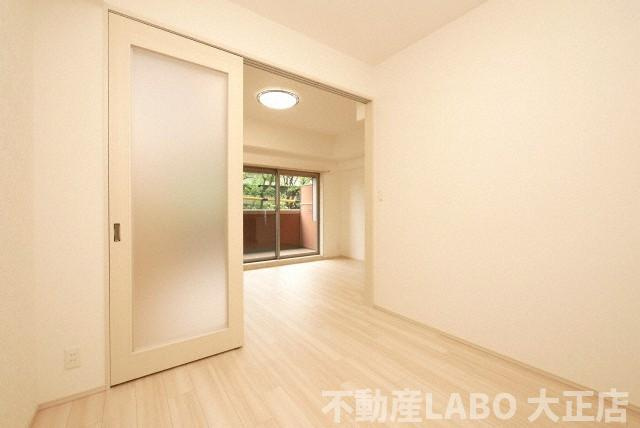 プレジオ阿波座の洋室