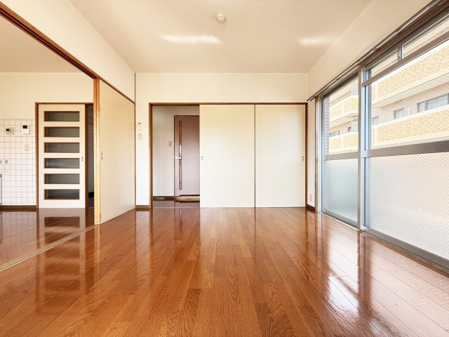 カインド中宝永の内装