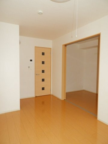 ベルメゾン５１０の内装|明るい室内です