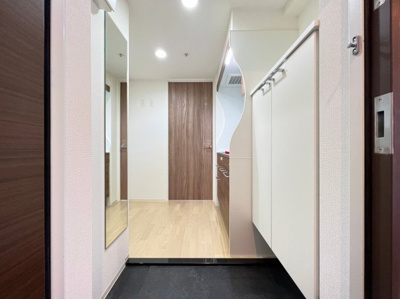 【玄関】 | セレニテ梅田ルフレ