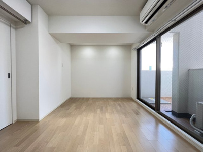 【居間・リビング】 | セレニテ梅田ルフレ