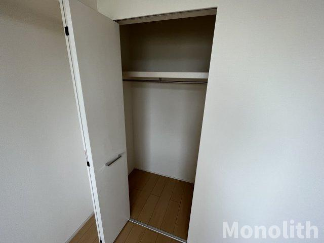 アベンシスの収納