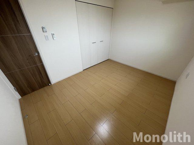 アベンシスの洋室