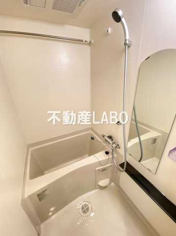 プレサンスOSAKA DOMECITY クロスティの浴室