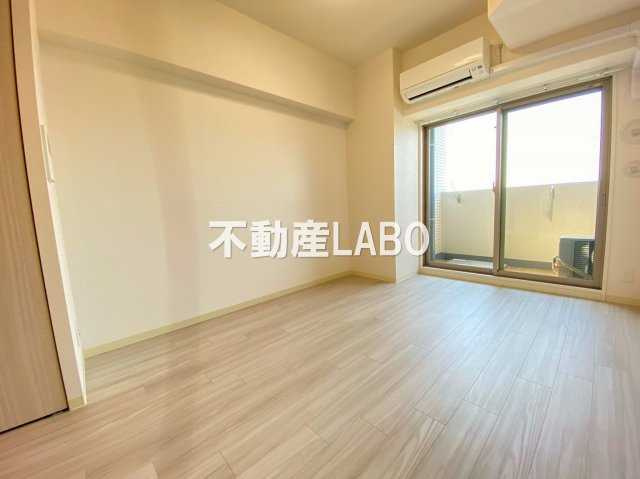 プレサンスOSAKA DOMECITY クロスティの居間・リビング