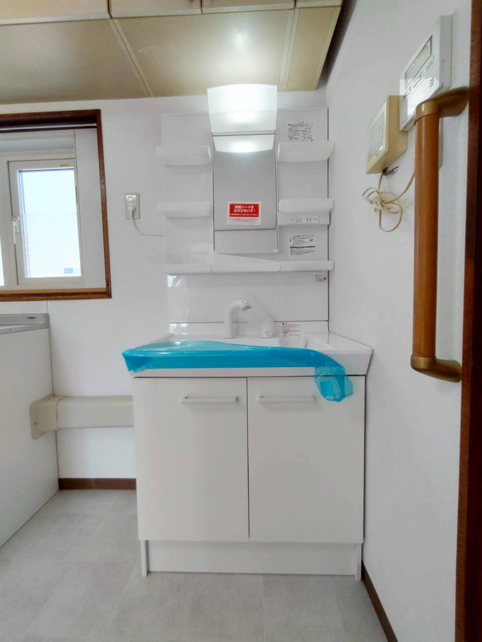 春採2丁目【100坪超え角地！】リフォーム済中古住宅の独立洗面台