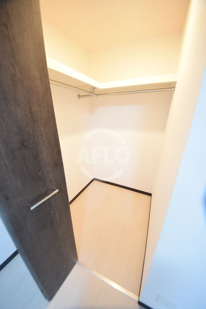 グランパシフィック花園Luxeの収納|グランパシフィック花園Luxe　ウォークインクローゼット