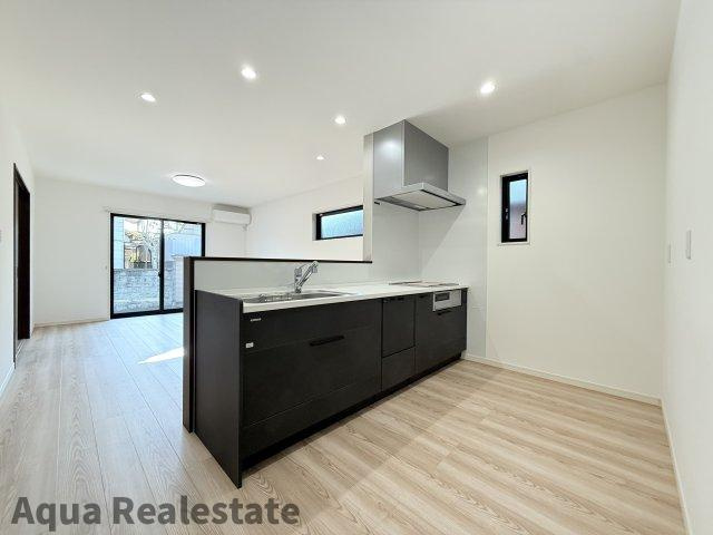 丸亀市土器町西４丁目の新築一戸建のキッチン