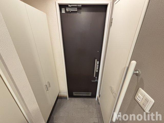 シャーメゾンからたちの玄関