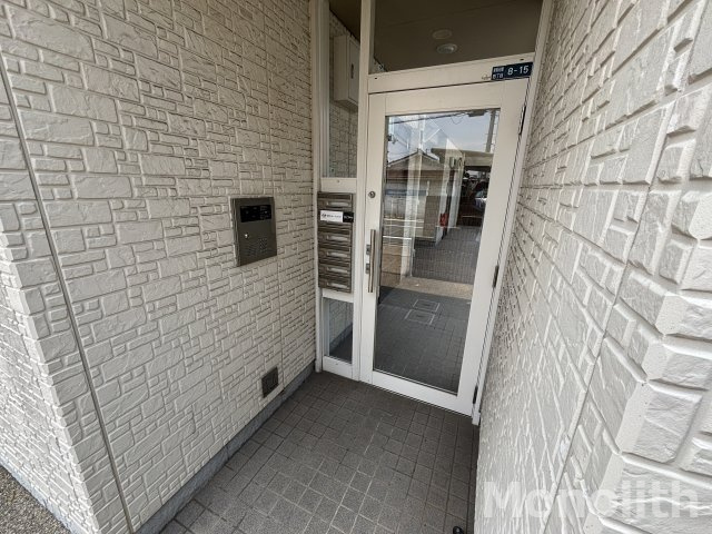 シャーメゾンからたちのエントランス