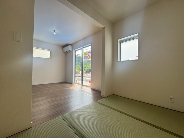 ■■　八重瀬町具志頭-全11棟の和室|2号棟写真