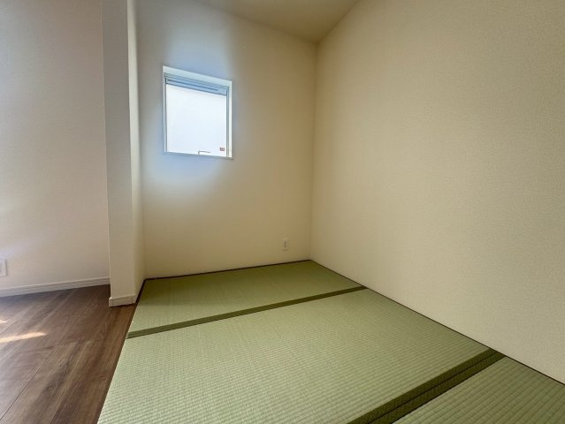 ■■　八重瀬町具志頭-全11棟の和室|2号棟写真