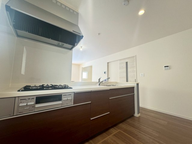 ■■　八重瀬町具志頭-全11棟のキッチン|2号棟写真