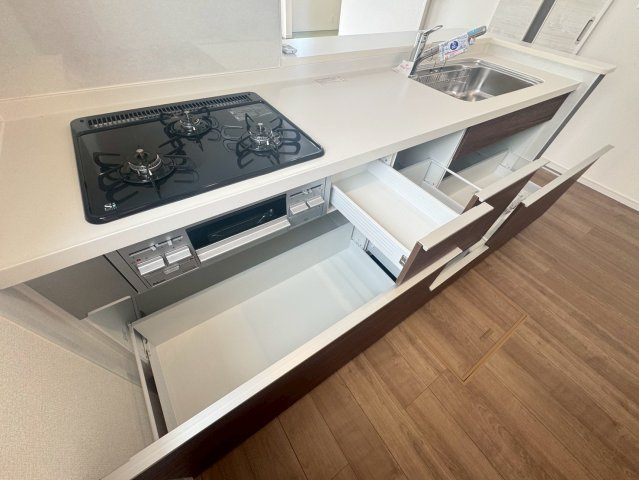 ■■　八重瀬町具志頭-全11棟のキッチン|2号棟写真