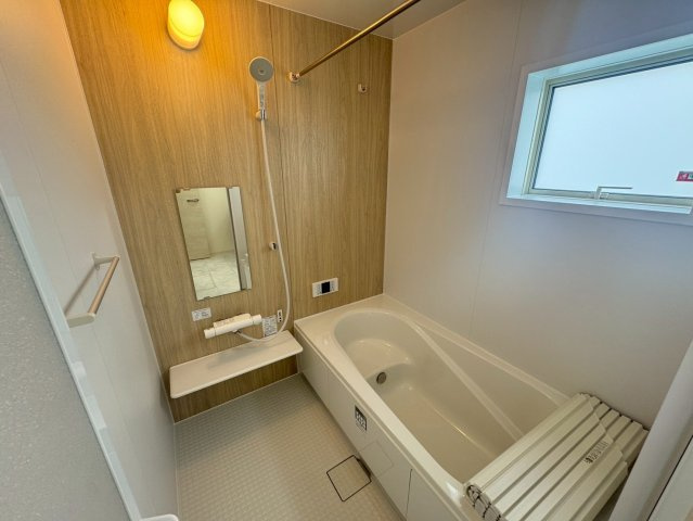 ■■　八重瀬町具志頭-全11棟の浴室|2号棟写真