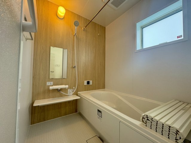 ■■　八重瀬町具志頭-全11棟の浴室|2号棟写真