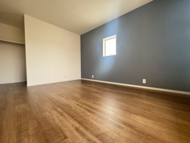 ■■　八重瀬町具志頭-全11棟の洋室|2号棟写真