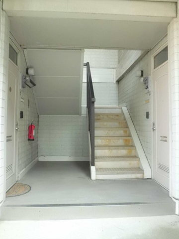 シティハイム　本郷台Ａのロビー|共用階段