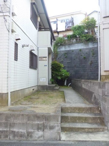 シティハイム　本郷台Ａのエントランス|エントランスアプローチ