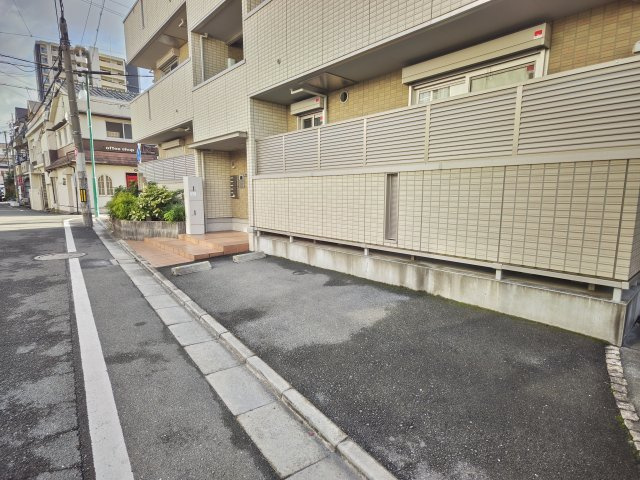 グランドソレイユの駐車場