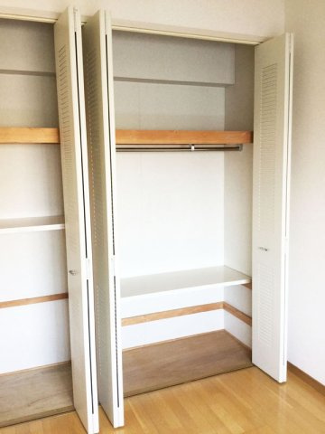 大阪市此花区高見１丁目の賃貸マンションの収納