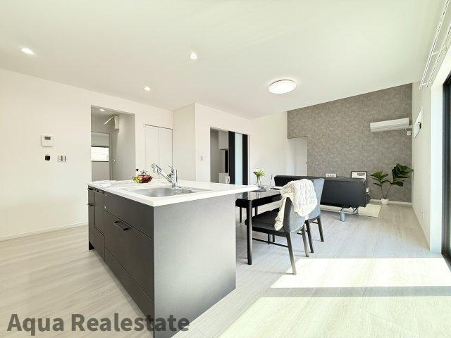 仲多度郡多度津町大字三井の新築一戸建の居間・リビング|こちらのリビングで趣味の時間をお楽しみください