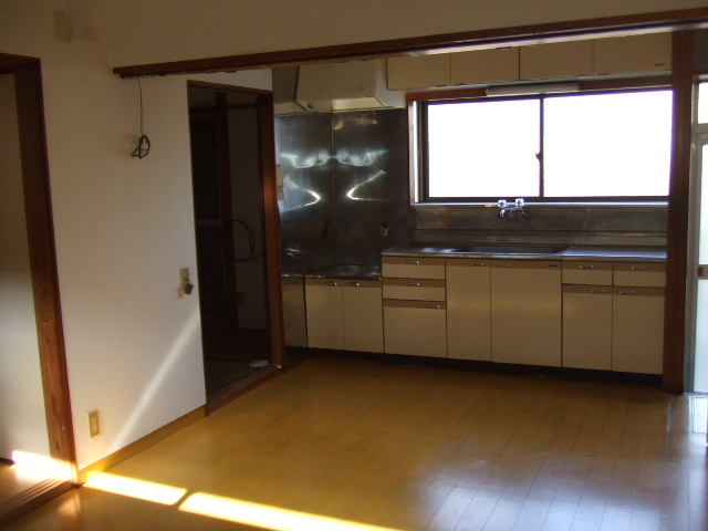 渡辺戸建【キャッシュバック対象物件】の居間・リビング