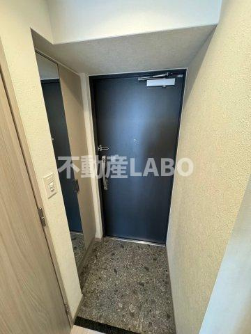 プレサンス大正フレンジの玄関