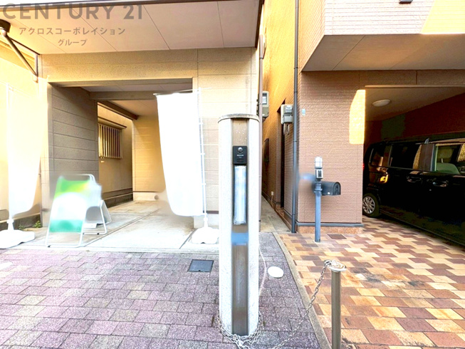 玄関前インターフォン