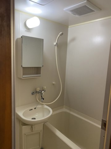 小杉フラワーハイツの浴室|浴室写真です。