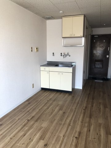 石原マンション（三山）の内装|広々とした室内