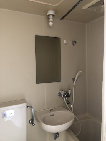 石原マンション（三山）の洗面所|コンパクトで使いやすい洗面所