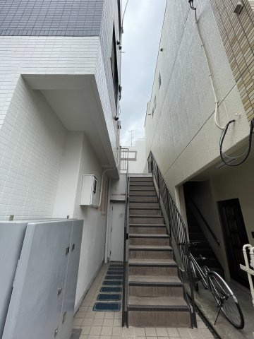 アーバンハイツ大岡山のバルコニー|暖かな日差しのふりそそぐバルコニー