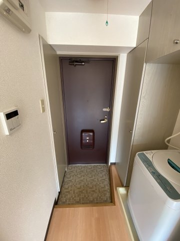 ポートハイム三春台の玄関|きれいな玄関です