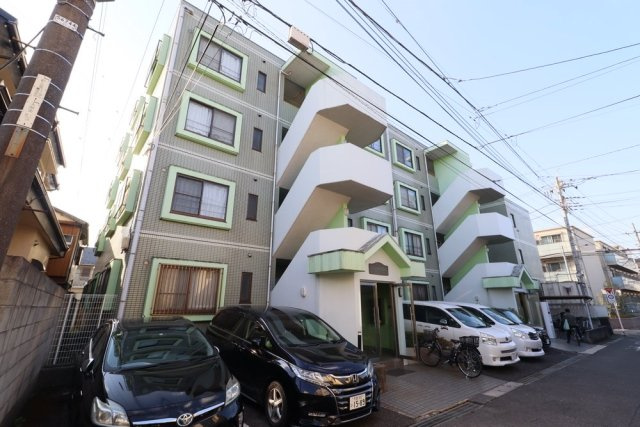 グリーンゲーブルの外観|おしゃれな外観です