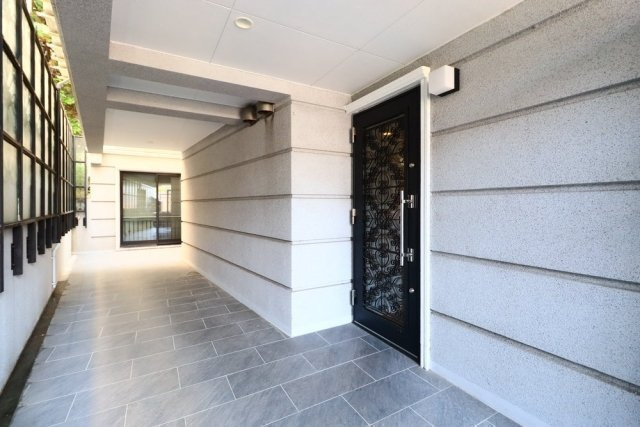 Apartment小石川後楽園のエントランス|清潔なエントランスです